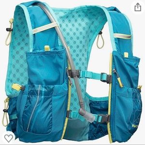 Nathan Vapor Airess 7L hydration pack